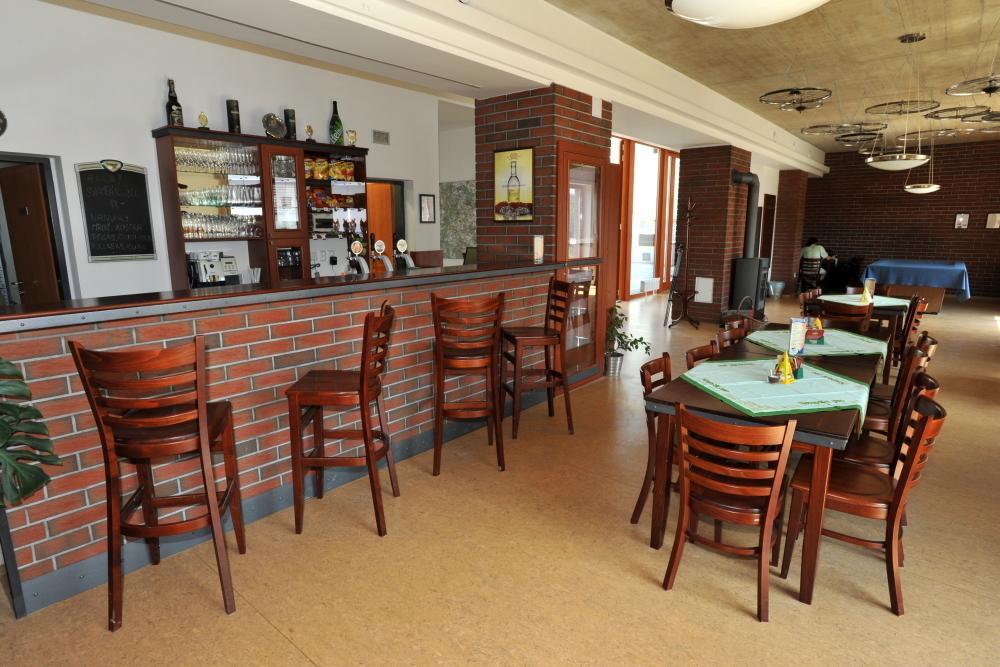 Sport Klub Hvozd Hotel Buitenkant foto