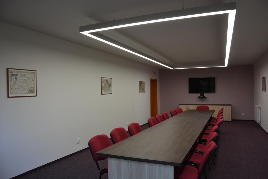 Sport Klub Hvozd Hotel Buitenkant foto